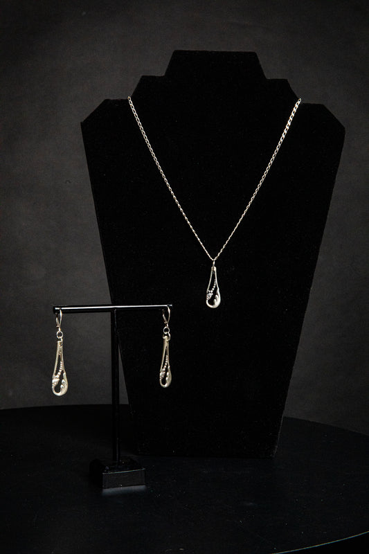 Dotted Leaves Sterling Silver Ear and Neck Set